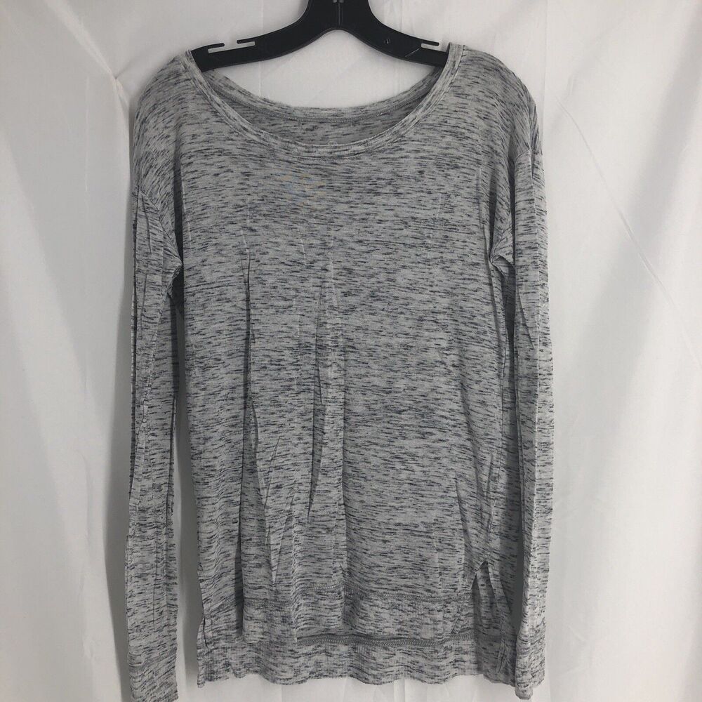 So Relaxed Fit Casual Long Sleeve Heather Gray Soft Polyester T-Shirt Sz XS